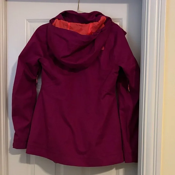 The North Face Women's Magenta and Orange Ski Jacket, Small - Picture 5 of 13